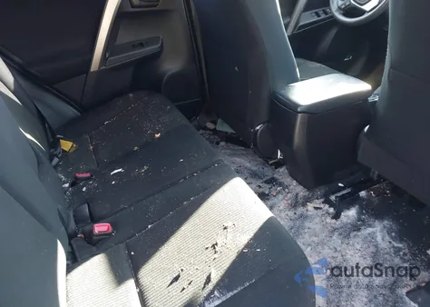 2015 Toyota Rav4 Le z USA, uszkodzony, nr VIN JTMBFREV2FJ033374